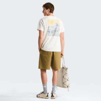 Tricou cu mânecă scurtă The North Face Mountain Escape Relaxed Short Sleeve Tee - Graphic Men WHITE DUNE