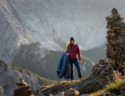 Cele mai bune saci de dormit 2025 + recenzii - cum să alegeți cel mai bun