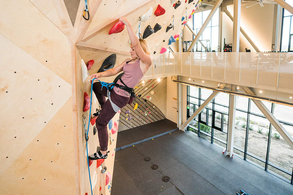 lezení na umělé stěně